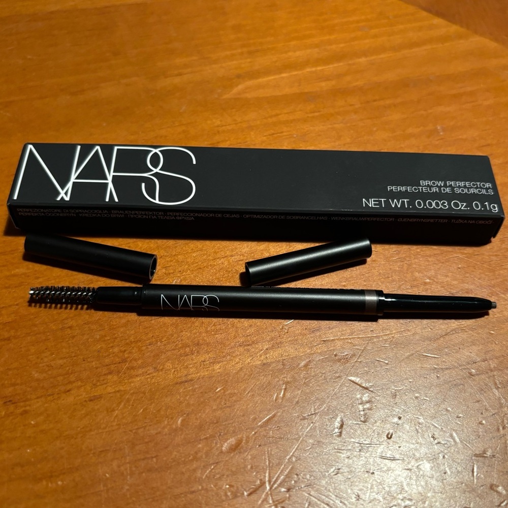 NARS Brow Perfector Eyebrow Pencil & Spoolie - Picture 4 of 16